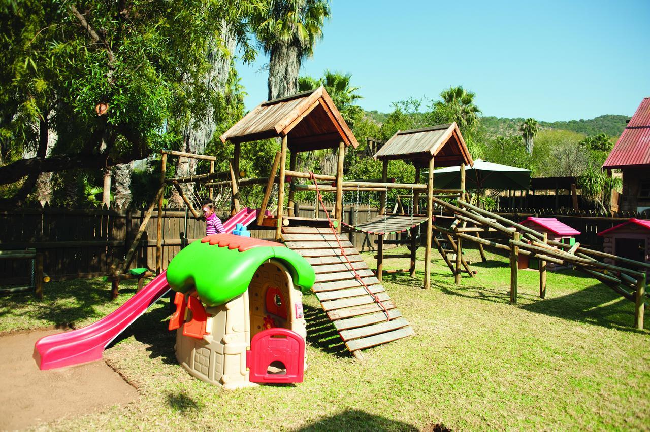 Bush Bungalows At Sun City Resort Рустенбург Екстер'єр фото